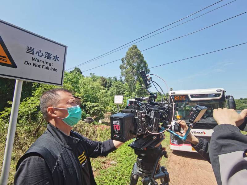 康定县TVC拍摄公司：深耕本地市场，为品牌定制专属拍摄方案